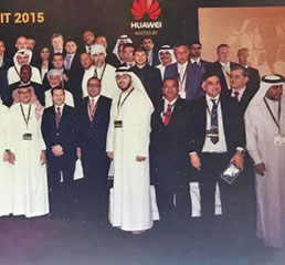 Снимка на говорители на срещата на лидерите на Samena Telecoms